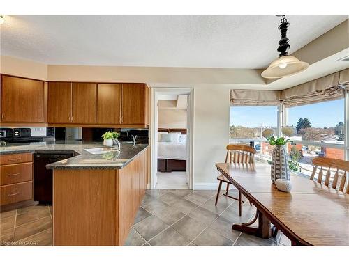 506-1770 Main Street W, Hamilton, ON - Indoor