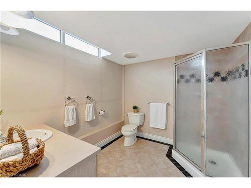 506-1770 Main Street W, Hamilton, ON - Indoor Photo Showing Bathroom