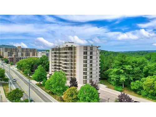 506-1770 Main Street W, Hamilton, ON - Outdoor