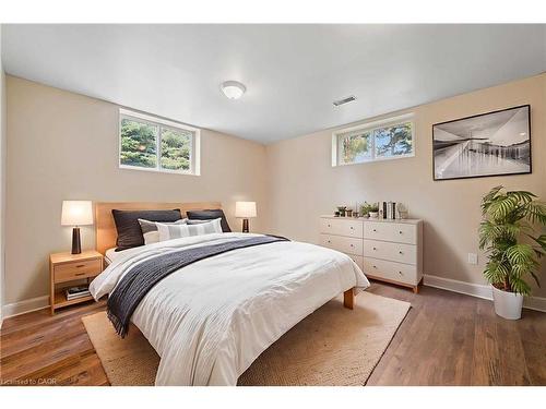 5044 Whitelaw Road, Guelph/Eramosa, ON - Indoor Photo Showing Bedroom