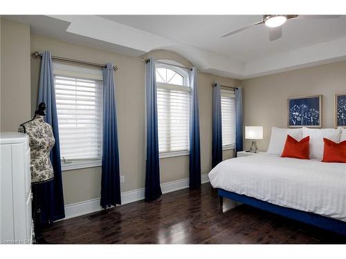125 Paliser Court, Oakville, ON - Indoor Photo Showing Bedroom
