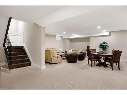 125 Paliser Court, Oakville, ON - Indoor