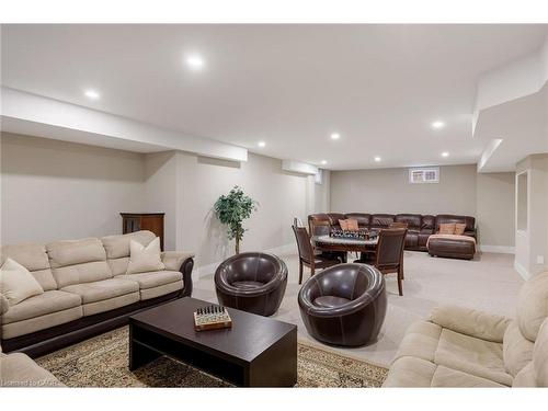 125 Paliser Court, Oakville, ON - Indoor