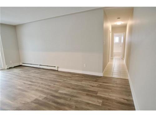 304-122 Sixth Avenue, Kitchener, ON - Indoor Photo Showing Other Room