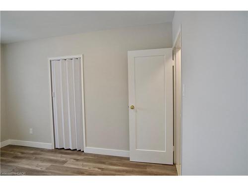 304-122 Sixth Avenue, Kitchener, ON - Indoor Photo Showing Other Room