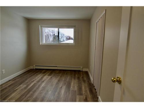 304-122 Sixth Avenue, Kitchener, ON - Indoor Photo Showing Other Room