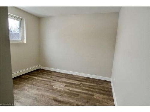 304-122 Sixth Avenue, Kitchener, ON - Indoor Photo Showing Other Room