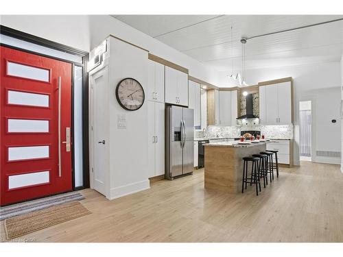 34 Indiana Road W, Hagersville, ON - Indoor Photo Showing Kitchen