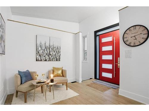 34 Indiana Road W, Hagersville, ON - Indoor Photo Showing Other Room