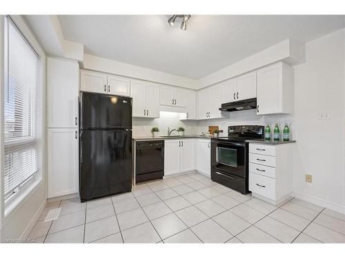 268 Parkvale Drive, Kitchener, ON - Indoor Photo Showing Kitchen