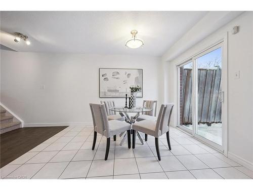 268 Parkvale Drive, Kitchener, ON - Indoor Photo Showing Dining Room