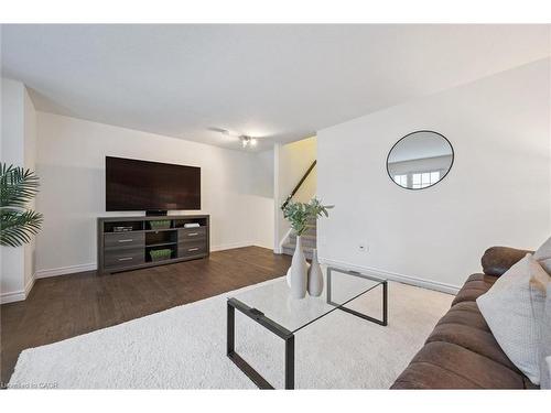268 Parkvale Drive, Kitchener, ON - Indoor Photo Showing Living Room