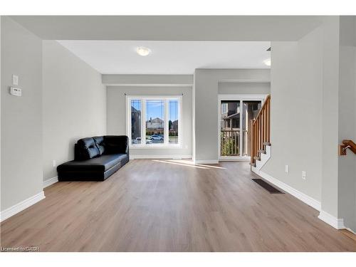 5-19 Picardy Drive, Hamilton, ON - Indoor