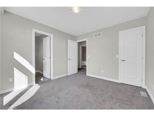 5-19 Picardy Drive, Hamilton, ON - Indoor Photo Showing Other Room