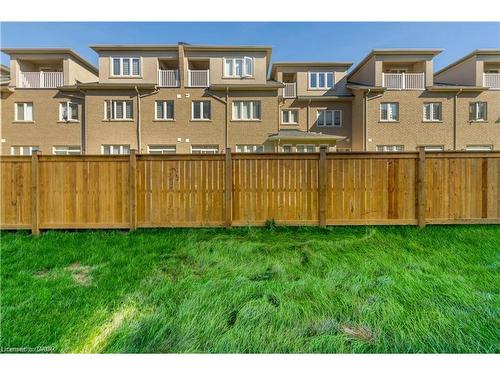 5-19 Picardy Drive, Hamilton, ON - Outdoor