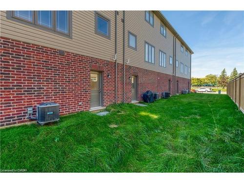 5-19 Picardy Drive, Hamilton, ON - Outdoor