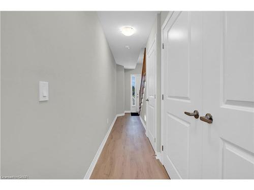 5-19 Picardy Drive, Hamilton, ON - Indoor Photo Showing Other Room