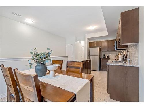 21-383 Dundas Street E, Waterdown, ON - Indoor