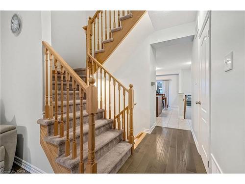 21-383 Dundas Street E, Waterdown, ON - Indoor Photo Showing Other Room