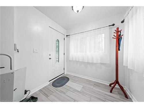 152 Kinzie Avenue, Kitchener, ON - Indoor Photo Showing Other Room