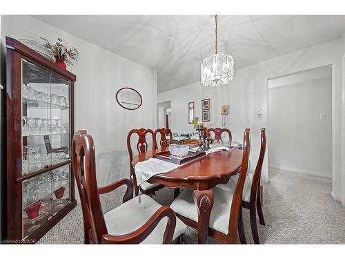 152 Kinzie Avenue, Kitchener, ON - Indoor Photo Showing Dining Room