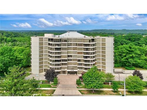 506-1770 Main Street W, Hamilton, ON - Outdoor