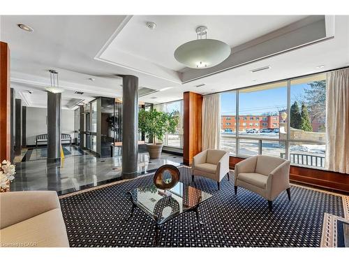 506-1770 Main Street W, Hamilton, ON - Indoor