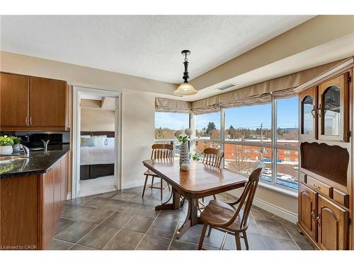 506-1770 Main Street W, Hamilton, ON - Indoor