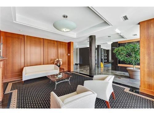 506-1770 Main Street W, Hamilton, ON -  Photo Showing Other Room