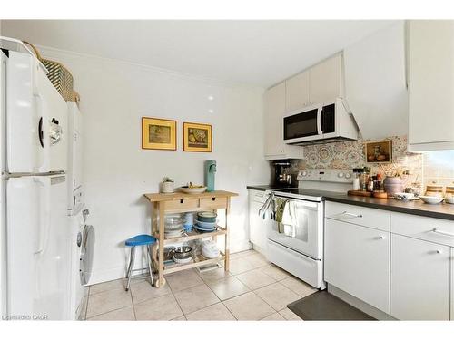 346 Hunter Street W, Hamilton, ON - Indoor Photo Showing Kitchen