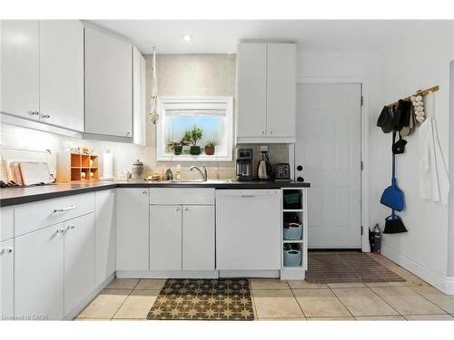346 Hunter Street W, Hamilton, ON - Indoor Photo Showing Kitchen