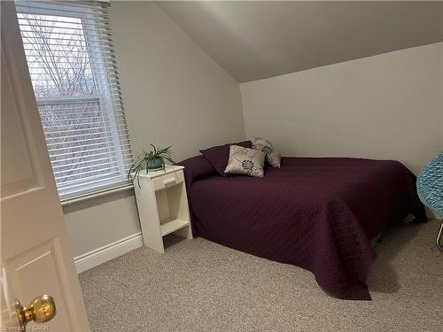 346 Hunter Street W, Hamilton, ON - Indoor Photo Showing Bedroom