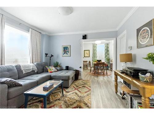 346 Hunter Street W, Hamilton, ON - Indoor Photo Showing Living Room