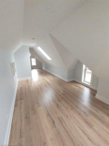 102 Grant Avenue, Hamilton, ON - Indoor Photo Showing Other Room