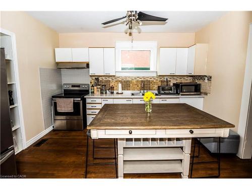 2-408 Wellington Street N, Kitchener, ON - Indoor Photo Showing Kitchen