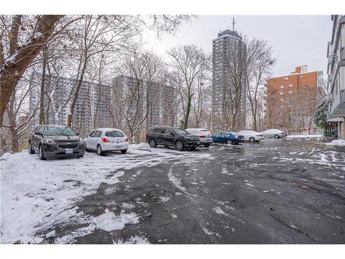 106-107 St. Josephs Drive, Hamilton, ON - Outdoor