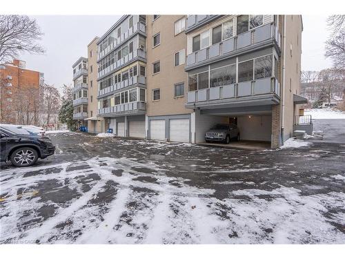 106-107 St. Josephs Drive, Hamilton, ON - Outdoor