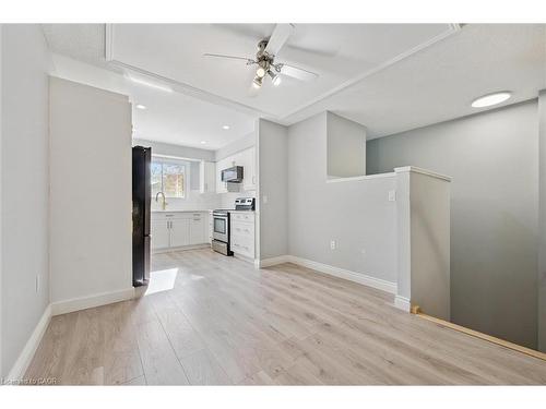 5-589 Beechwood Drive, Waterloo, ON - Indoor Photo Showing Other Room