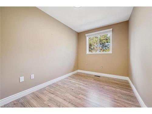 5-589 Beechwood Drive, Waterloo, ON - Indoor Photo Showing Other Room