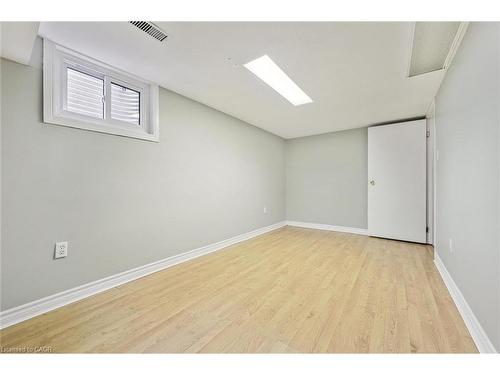 5-589 Beechwood Drive, Waterloo, ON - Indoor Photo Showing Other Room