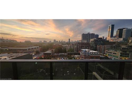 910-330 Richmond Street W, Toronto, ON - Outdoor With View