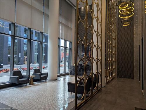 910-330 Richmond Street W, Toronto, ON - Indoor Photo Showing Other Room