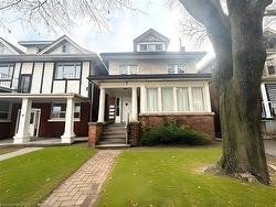 2-11 Proctor Boulevard  Hamilton, ON L8M 2M2