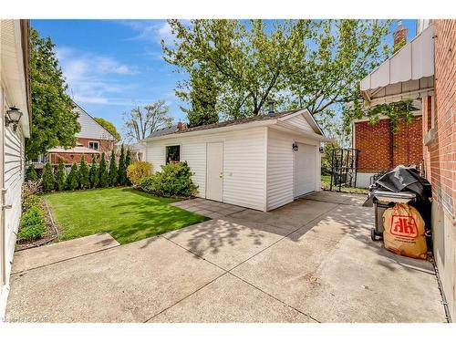 131 East 42Nd Street, Hamilton, ON - Outdoor With Exterior