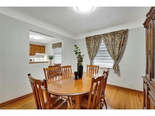 131 East 42Nd Street, Hamilton, ON - Indoor Photo Showing Dining Room