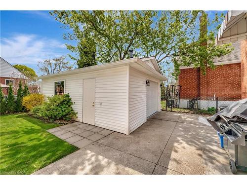 131 East 42Nd Street, Hamilton, ON - Outdoor With Exterior