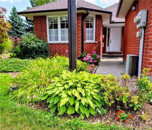 5-10 Isherwood Avenue, Cambridge, ON - Outdoor