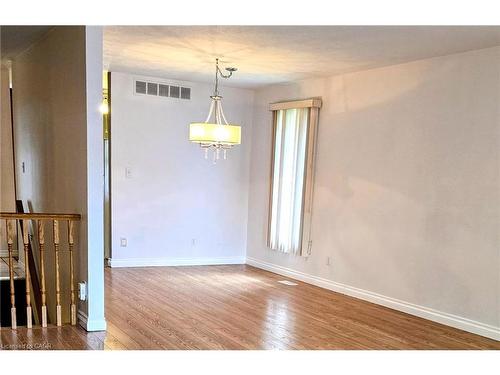 5-10 Isherwood Avenue, Cambridge, ON - Indoor Photo Showing Other Room