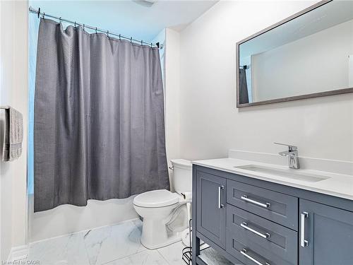 194 Pleasant Avenue, Toronto, ON - Indoor Photo Showing Bathroom