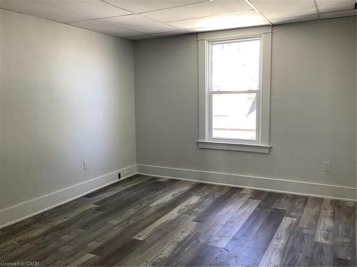 3-90 Kent Street S, Simcoe, ON - Indoor Photo Showing Other Room